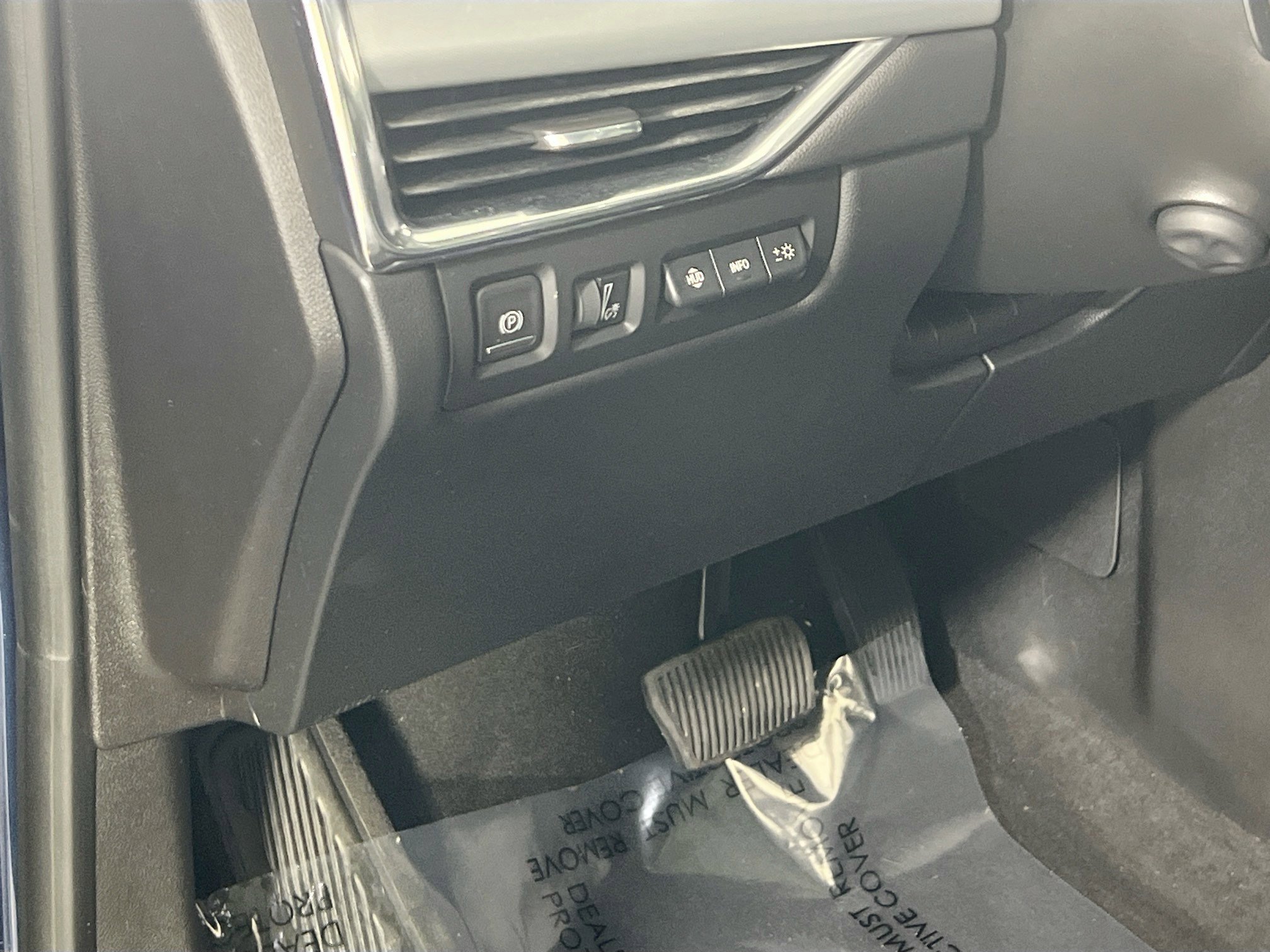 Used 2019 Cadillac XT4 Premium Luxury w/ Technology Package image 10