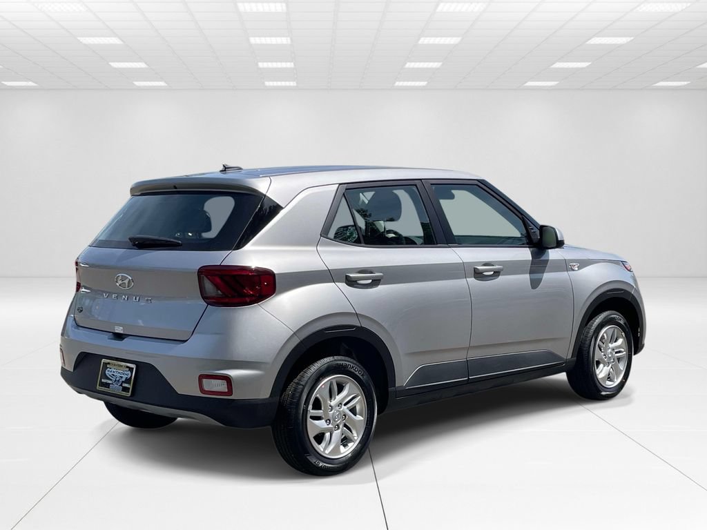New 2026 Hyundai Venue SE FWD image 6
