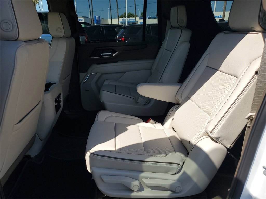 New 2026 GMC Yukon XL Denali image 10