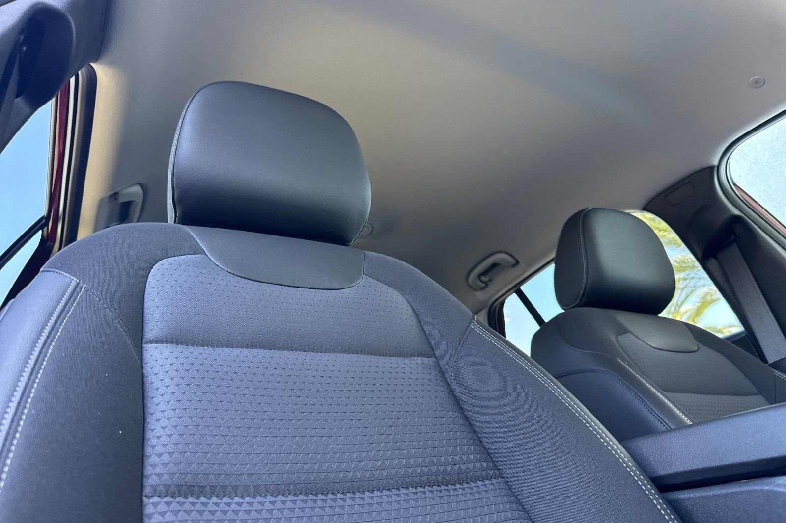 Used 2025 Chevrolet Trax LT w/ Driver Confidence Package image 17