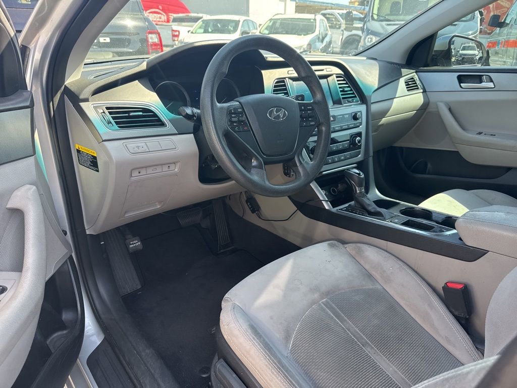 Used 2016 Hyundai Sonata SE image 6