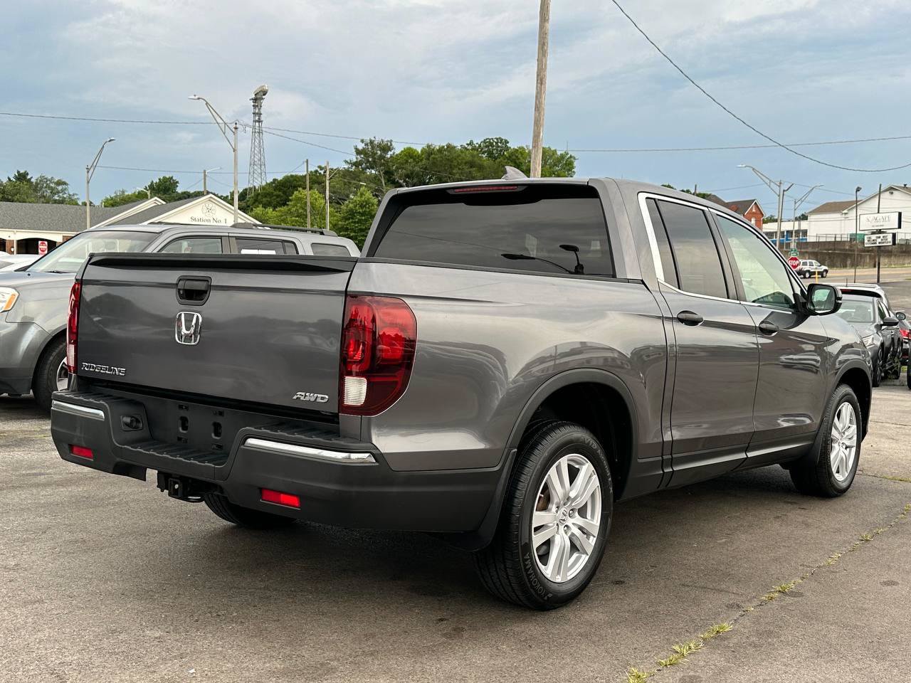 Used 2017 Honda Ridgeline RT image 10