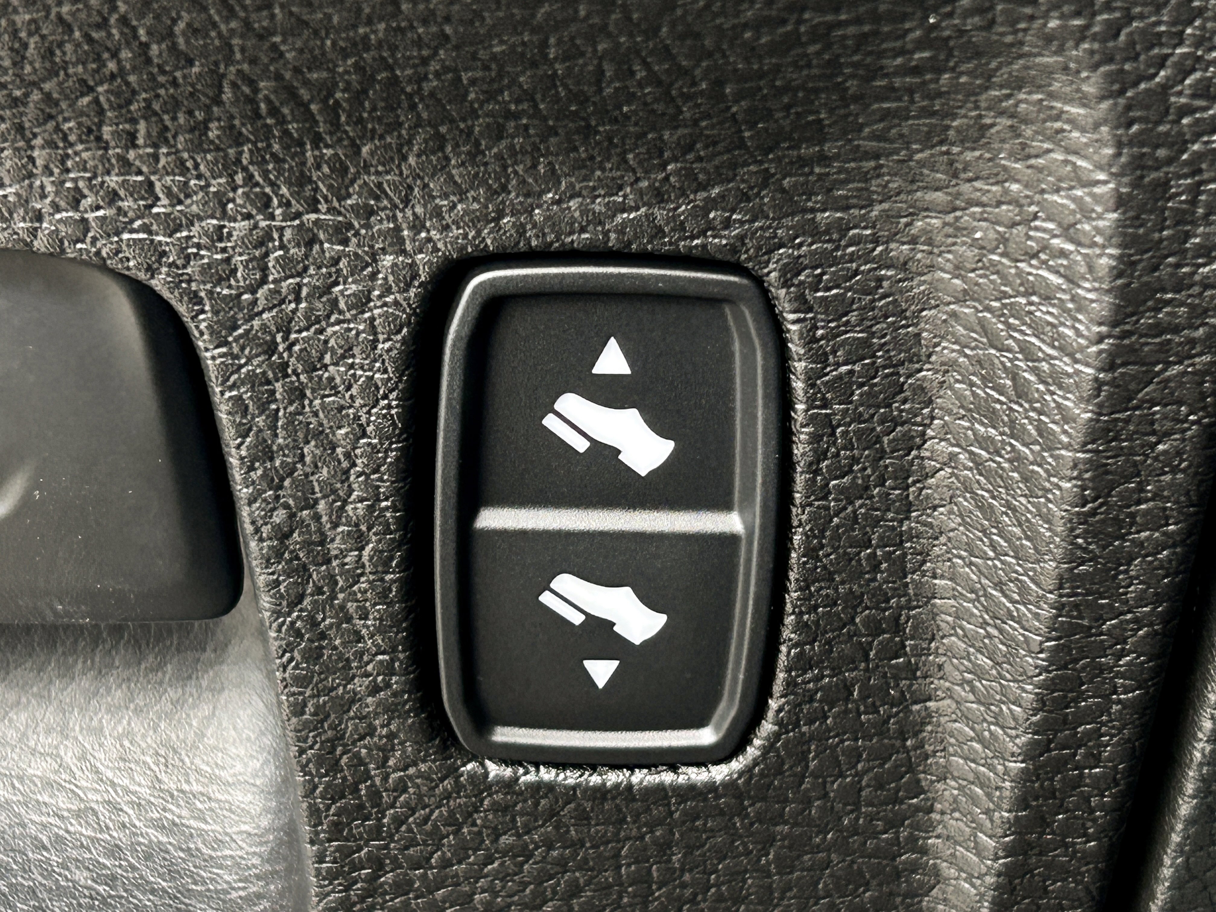 Certified 2022 RAM 1500 Big Horn w/ Trailer Tow Group image 25