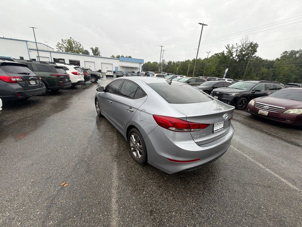 Used 2017 Hyundai Elantra SE FWD image 6