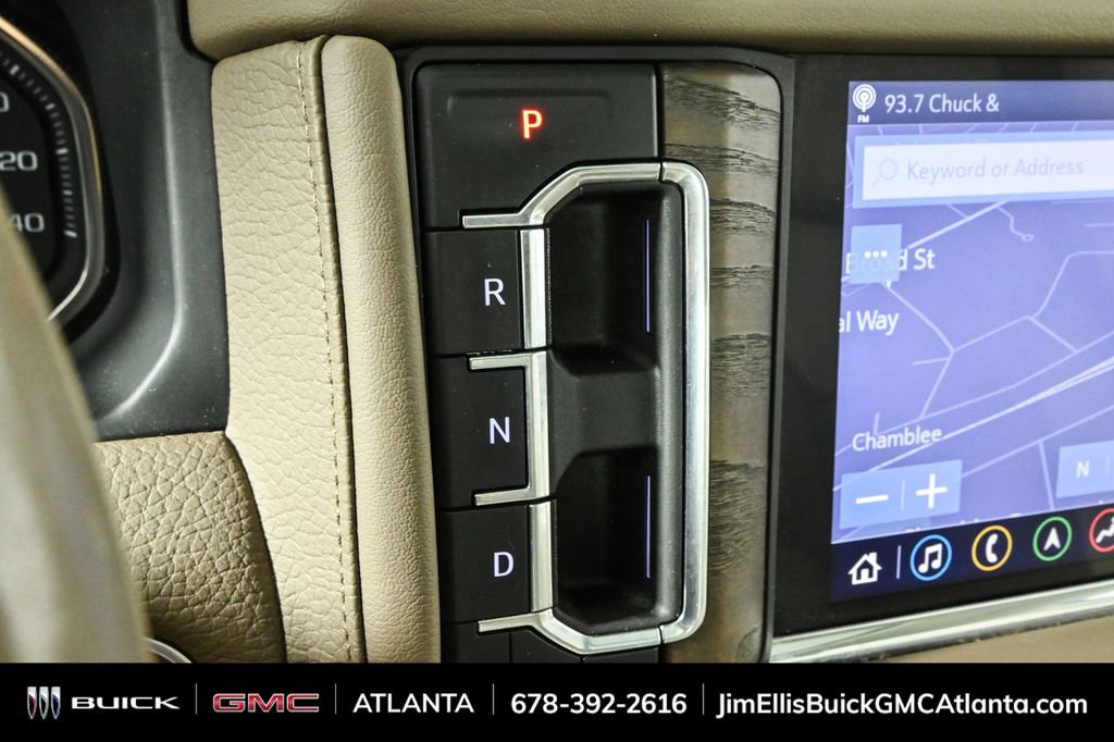 Used 2021 GMC Yukon Denali w/ Denali Premium Package image 19