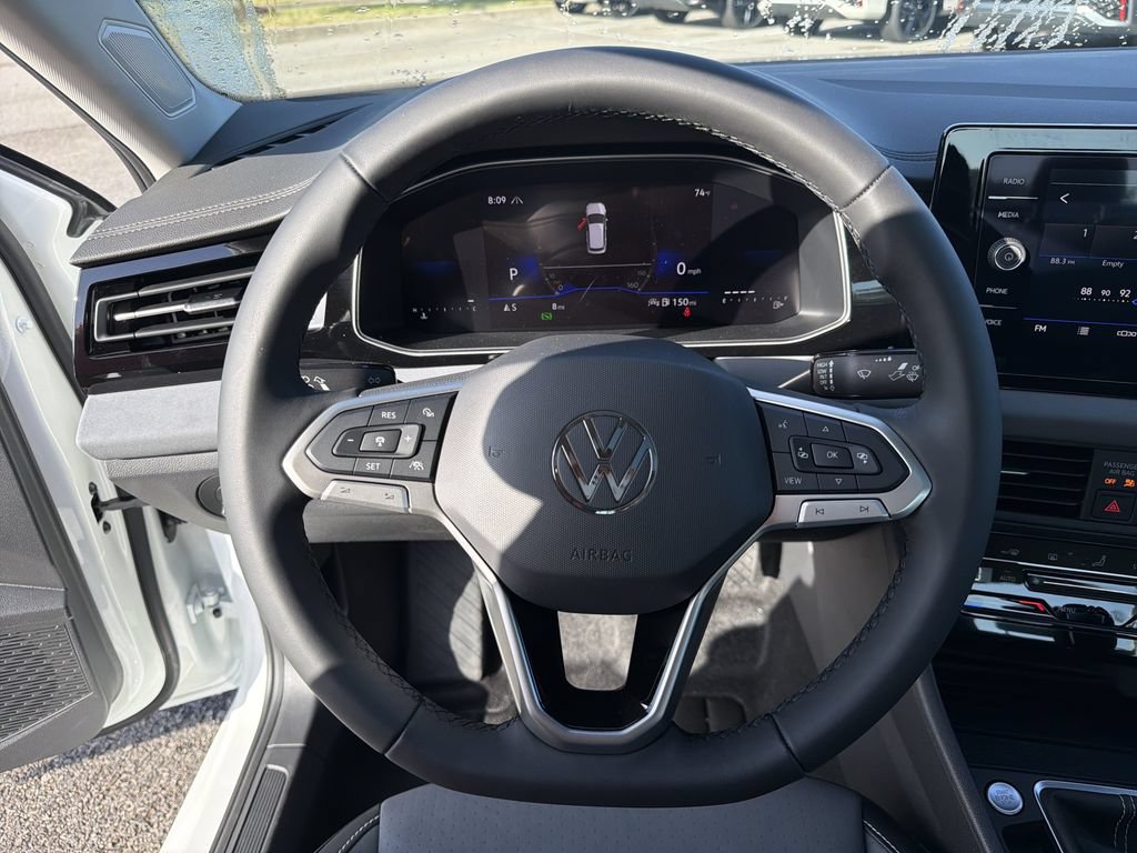 New 2026 Volkswagen Jetta SE FWD image 22