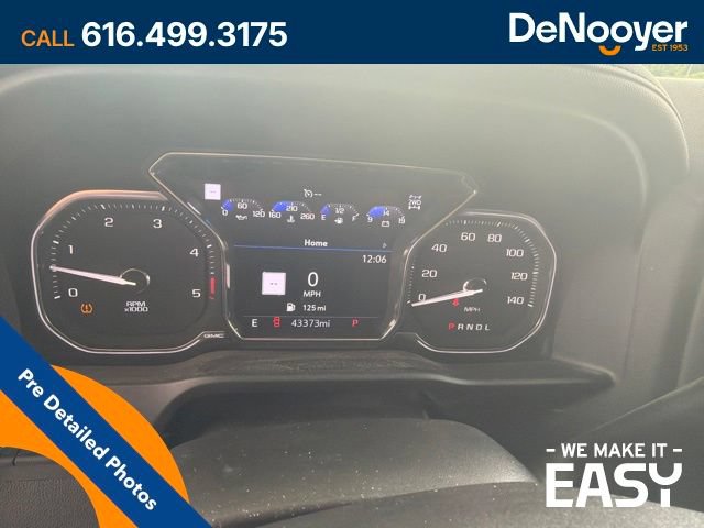 Used 2022 GMC Sierra 3500 Denali w/ Denali Ultimate Package AWD/4WD image 10
