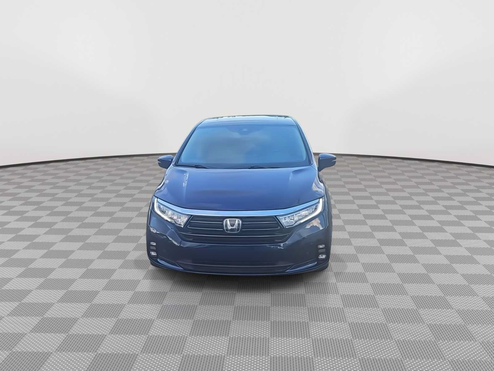 Used 2023 Honda Odyssey Touring image 3