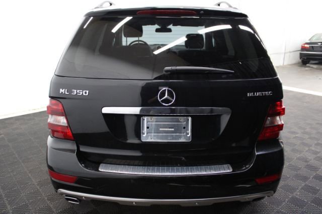 Used 2010 Mercedes-Benz ML 350 BlueTEC 4MATIC image 7