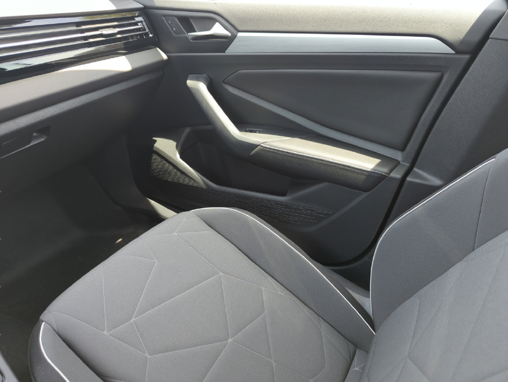 New 2026 Volkswagen Jetta Sport FWD image 23