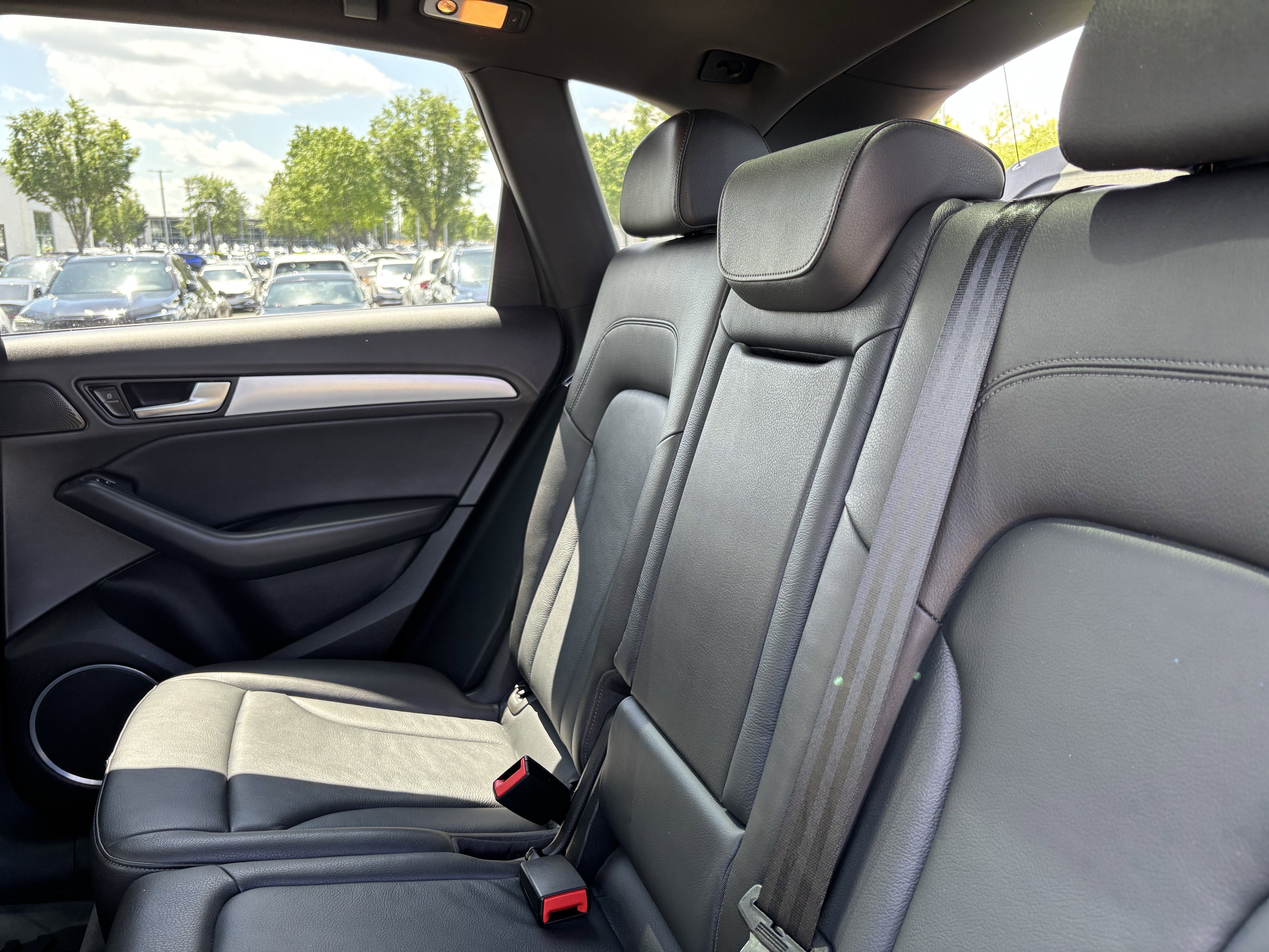Used 2016 Audi Q5 2.0T Premium Plus w/ Technology Package AWD/4WD image 32