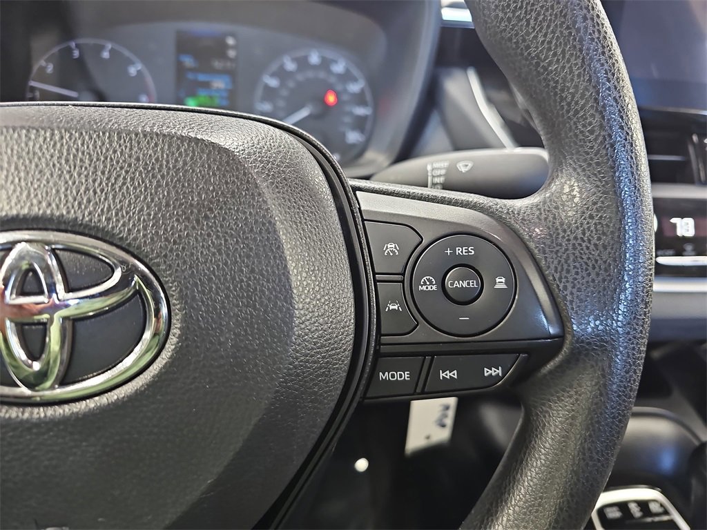 Used 2023 Toyota Corolla LE image 17