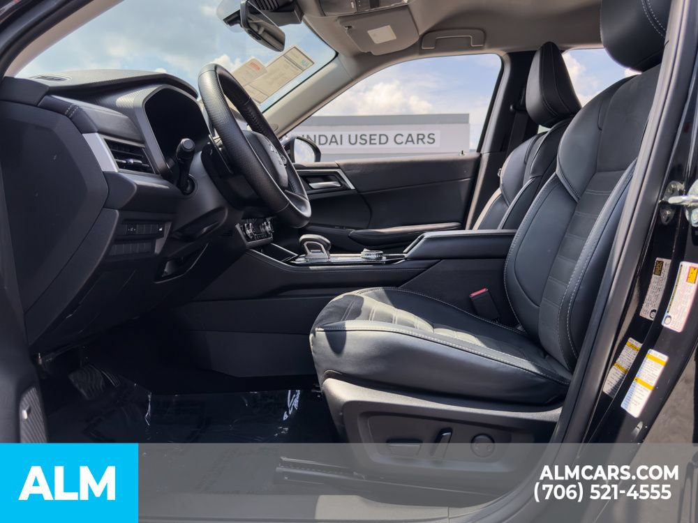 Used 2025 Mitsubishi Outlander SE FWD image 10