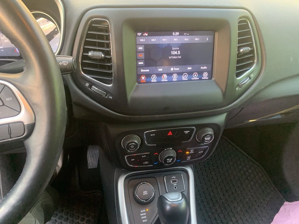 Used 2018 Jeep Compass Latitude w/ Popular Equipment Group image 13