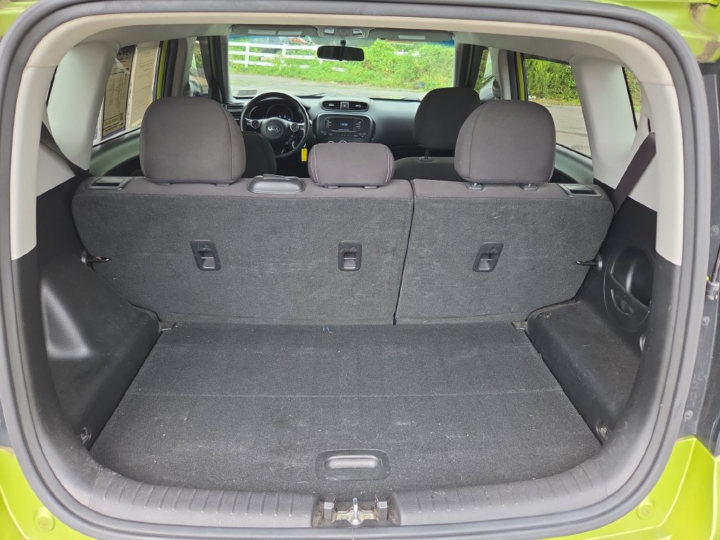 Used 2018 Kia Soul FWD image 17