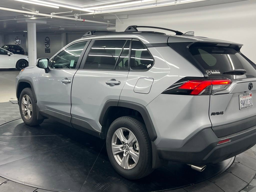 Used 2025 Toyota RAV4 XLE w/ Convenience Package FWD image 4
