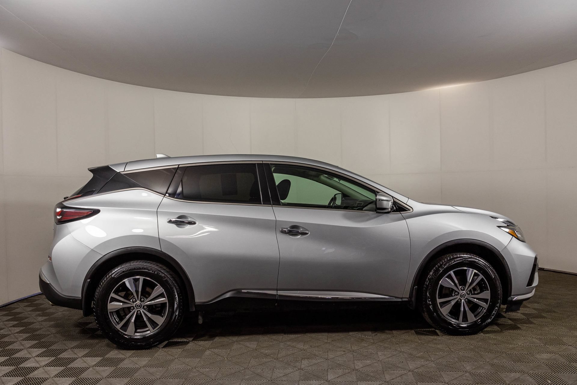 Used 2019 Nissan Murano S AWD/4WD image 11