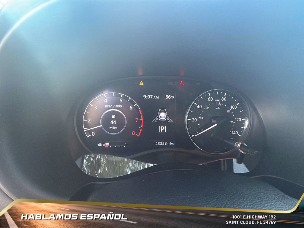 Used 2021 Nissan Kicks SR w/ SR Premium Package image 18