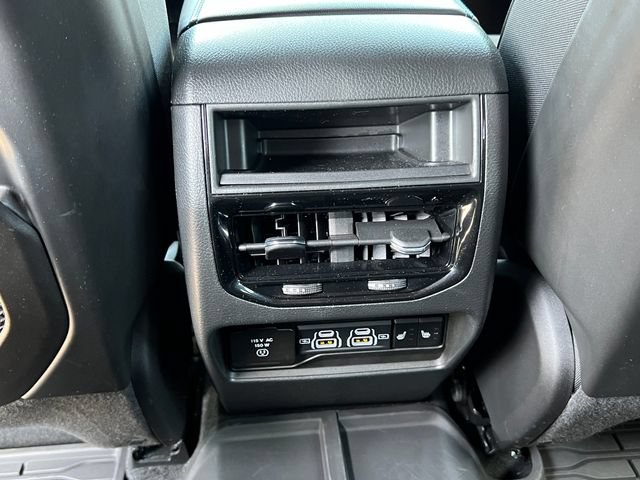 Used 2023 Jeep Grand Cherokee Trailhawk AWD/4WD image 39