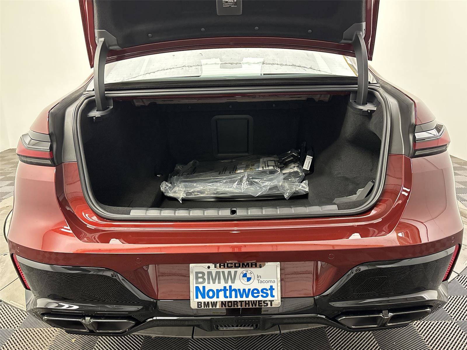 New 2026 BMW 760i xDrive w/ Executive Package image 21
