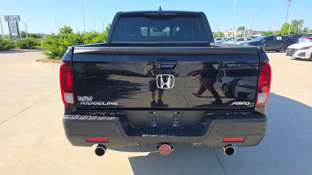 Used 2023 Honda Ridgeline Black Edition image 4
