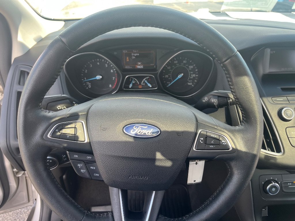 Used 2016 Ford Focus SE w/ Equipment Group 201A FWD image 25