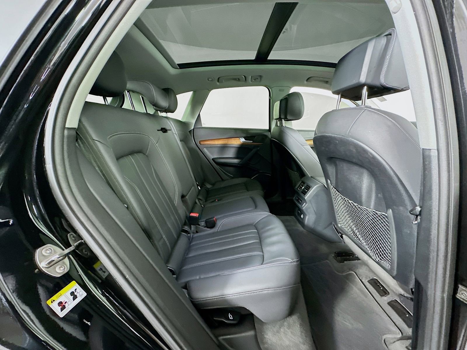 Used 2023 Audi Q5 2.0T Premium w/ Convenience Package image 29