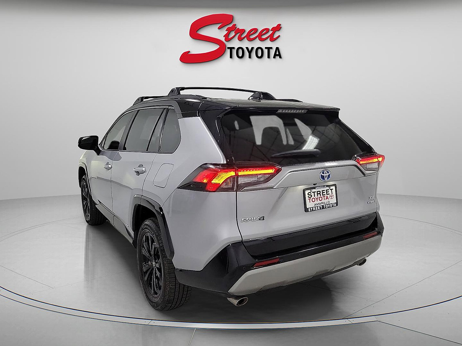 Used 2023 Toyota RAV4 XSE image 2