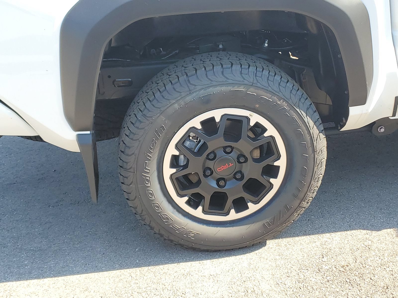 Certified 2026 Toyota Tacoma TRD Off-Road AWD/4WD image 5