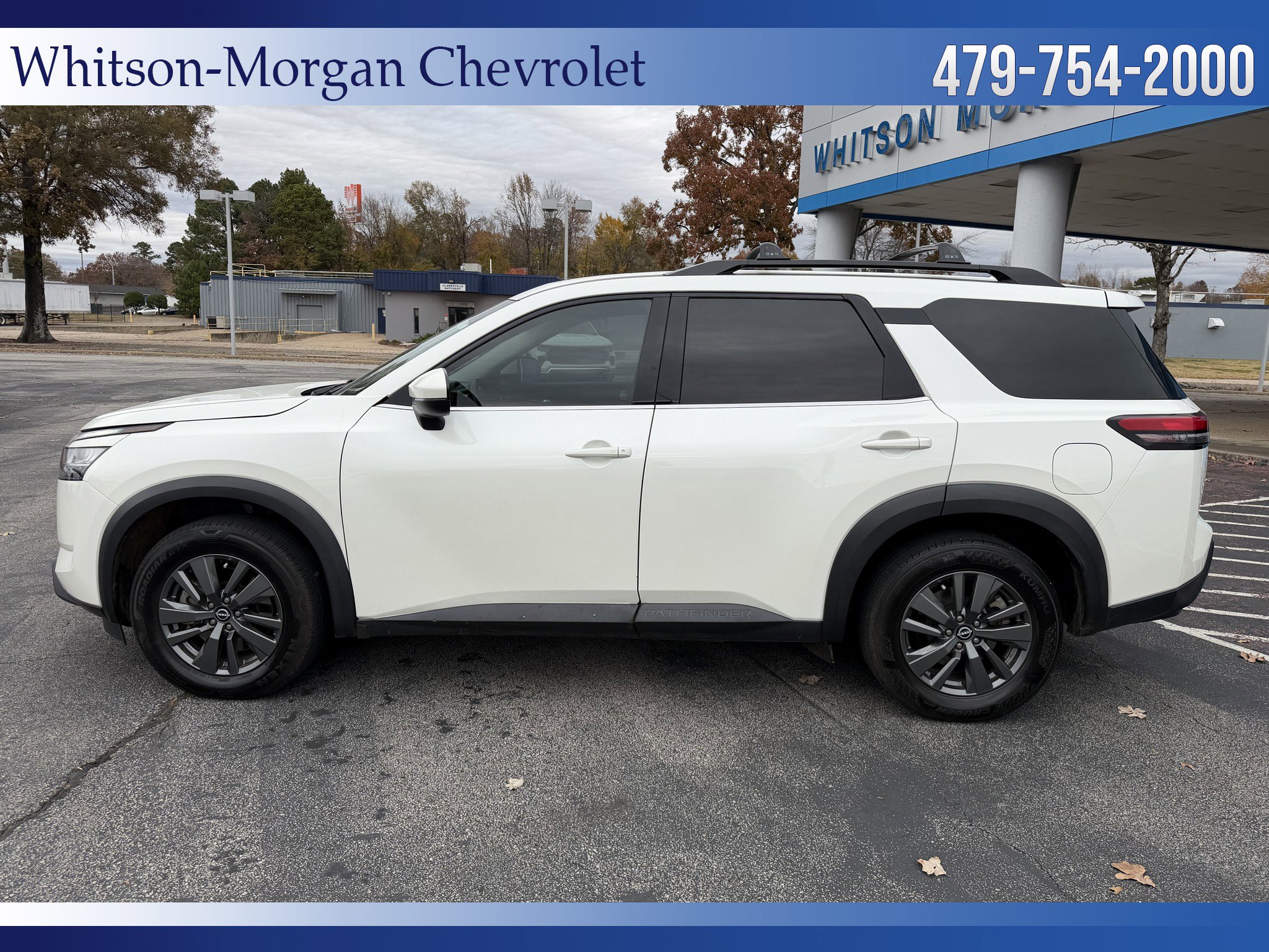 Used 2022 Nissan Pathfinder SV image 8