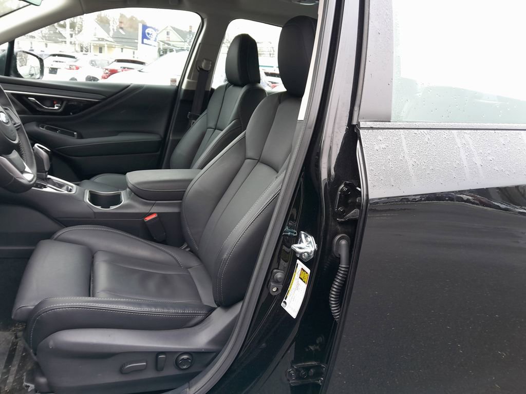 Used 2025 Subaru Legacy Limited image 13