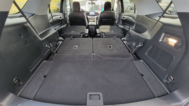 Used 2022 Ford Explorer XLT w/ Equipment Group 202A image 48