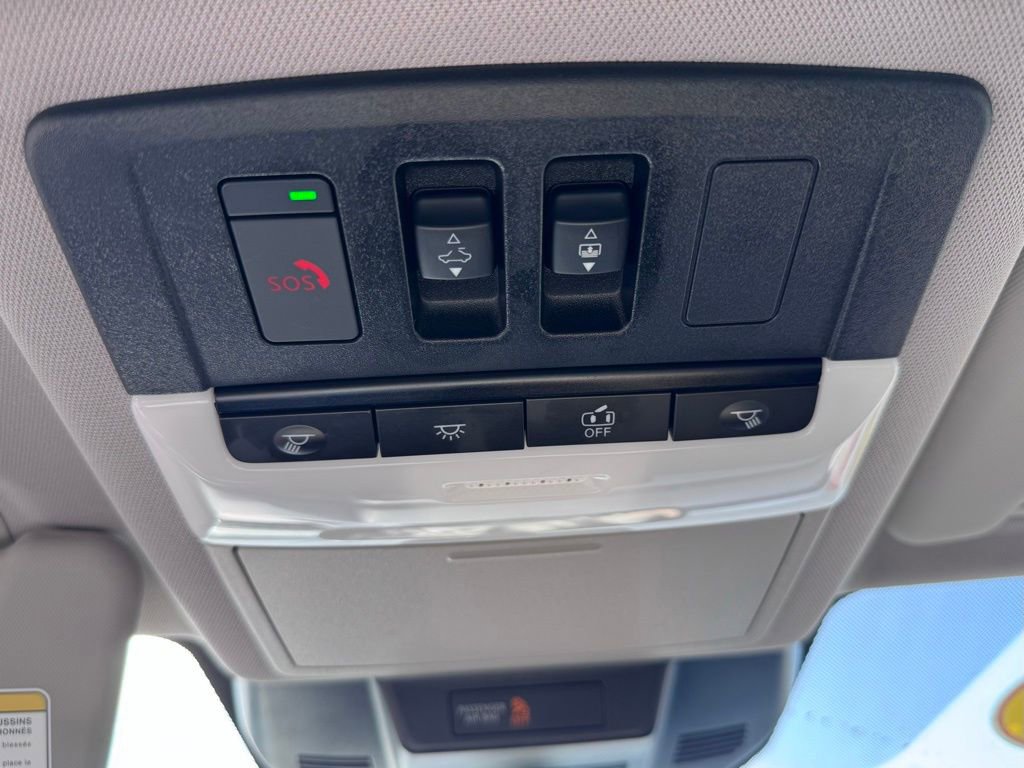 Certified 2023 Nissan Rogue Platinum w/ Platinum Premium Package image 23