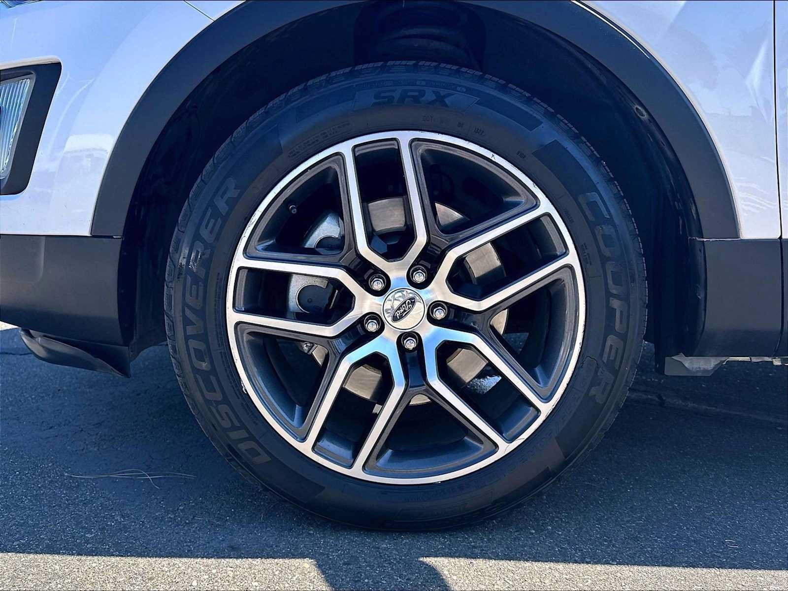 Used 2016 Ford Explorer Sport w/ Equipment Group 401A AWD/4WD image 12