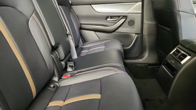 New 2026 MAZDA CX-90 Plug-In Hybrid w/ Premium Plus AWD/4WD image 34