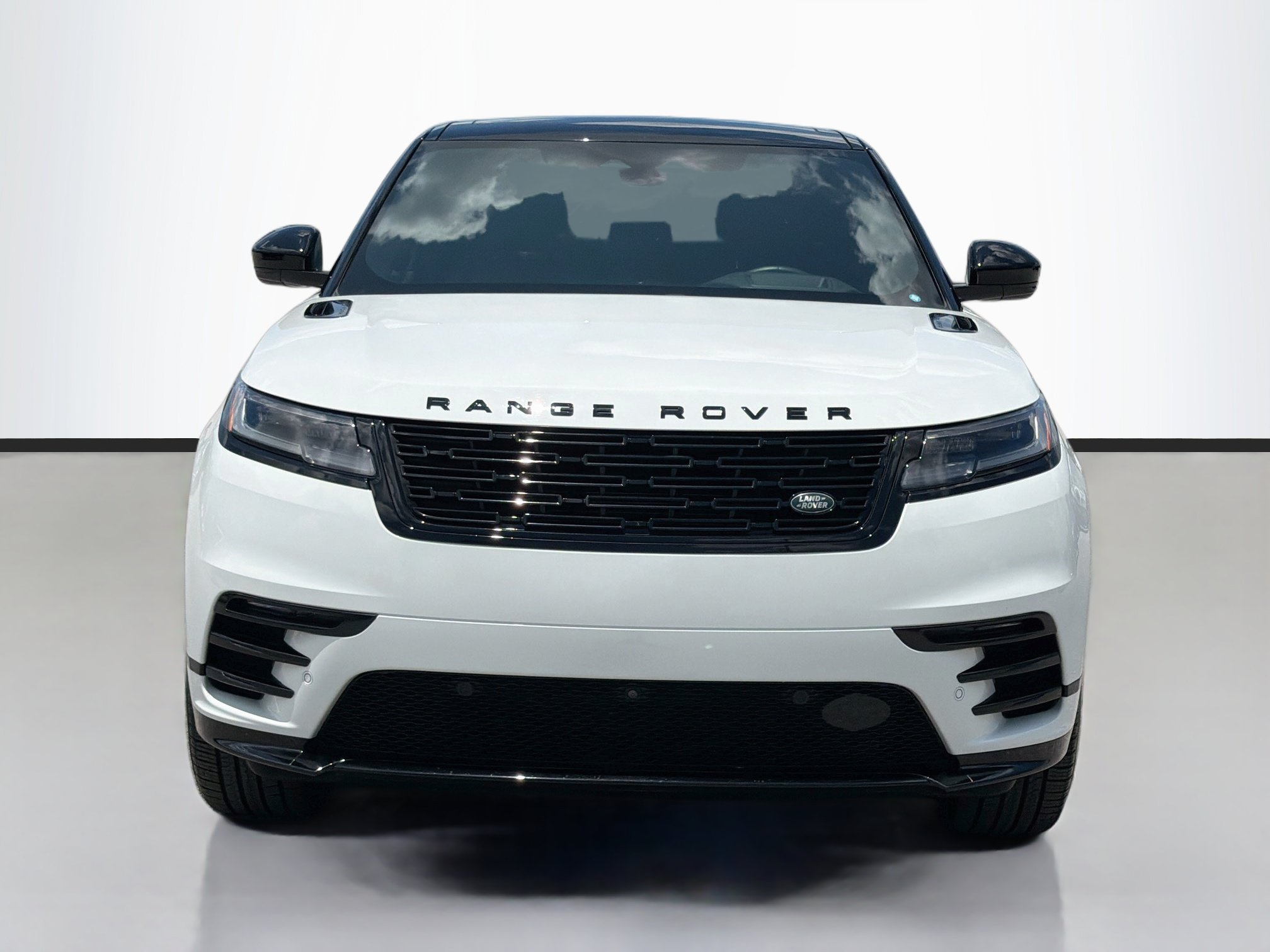Used 2026 Land Rover Range Rover Velar Dynamic SE AWD/4WD image 8