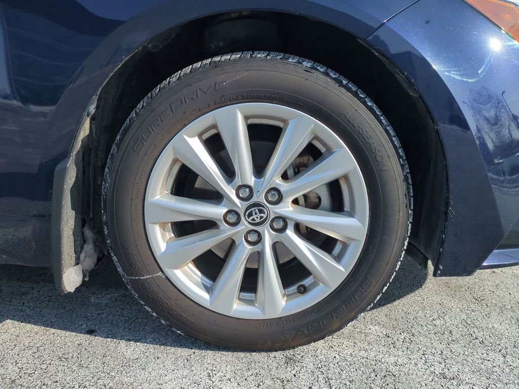 Used 2024 Toyota Corolla XLE image 11