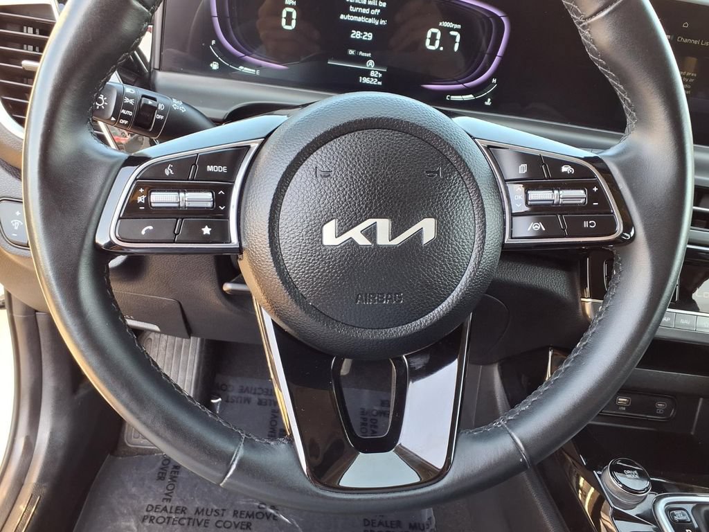 Used 2025 Kia Seltos S FWD image 18