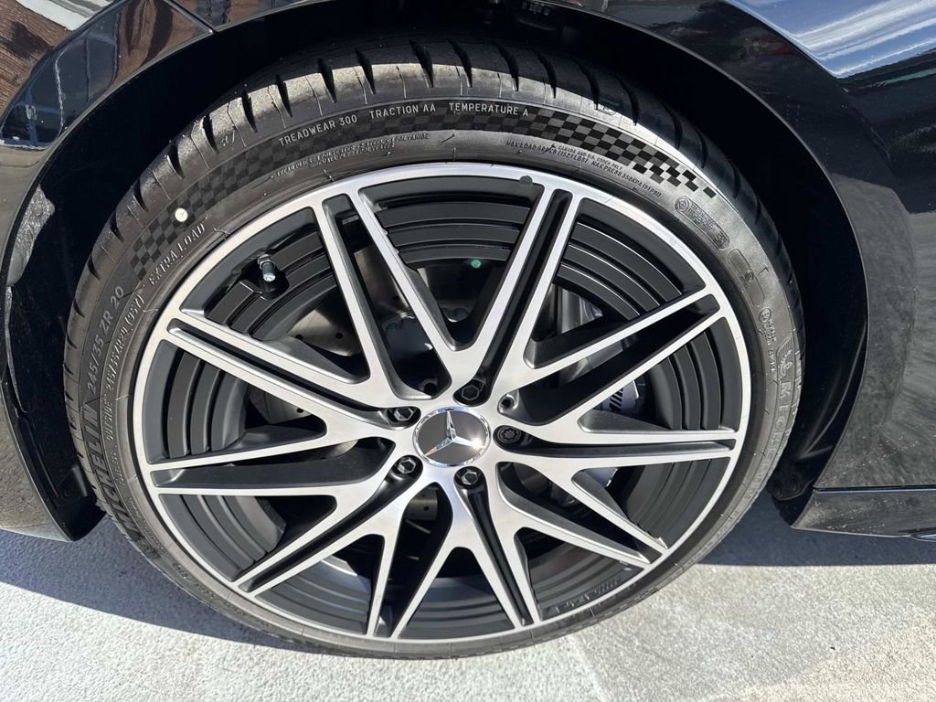 New 2026 Mercedes-Benz C 43 AMG 4MATIC Sedan image 10