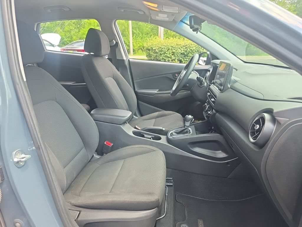 Used 2022 Hyundai Kona SEL AWD/4WD image 32