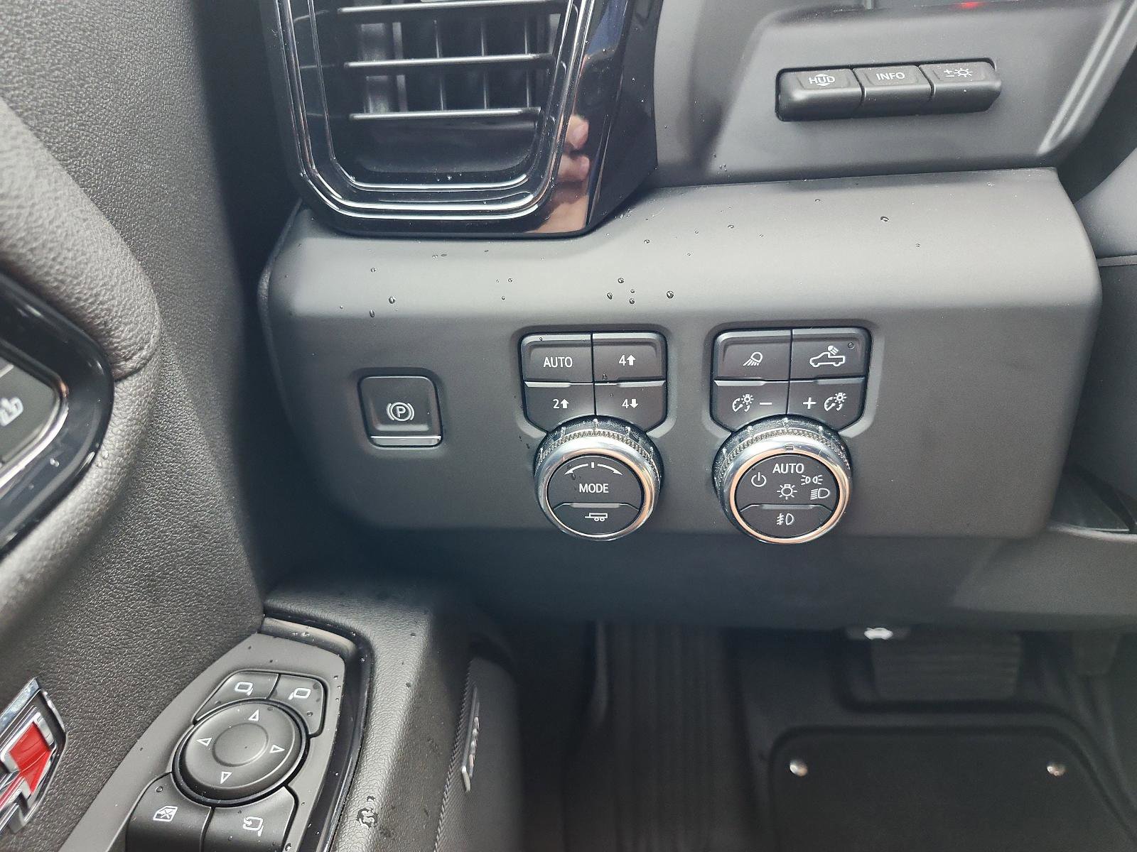 Used 2024 GMC Sierra 1500 AT4 w/ Technology Package image 24