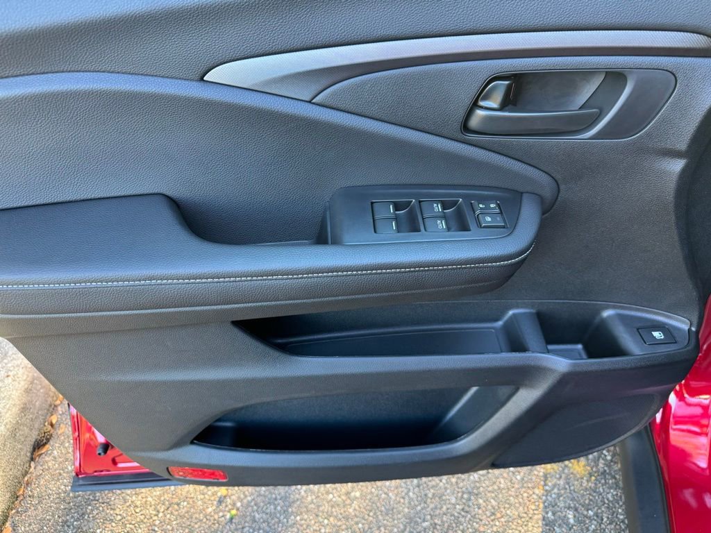 New 2025 Honda Ridgeline Sport image 13