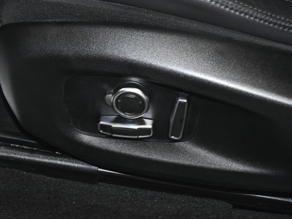 Used 2022 Jaguar F-PACE SVR AWD/4WD image 50