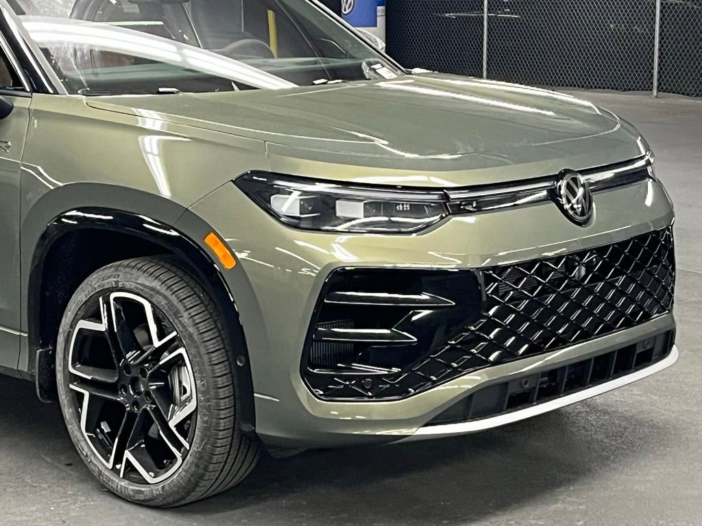 New 2026 Volkswagen Tiguan SEL R-Line AWD/4WD image 43
