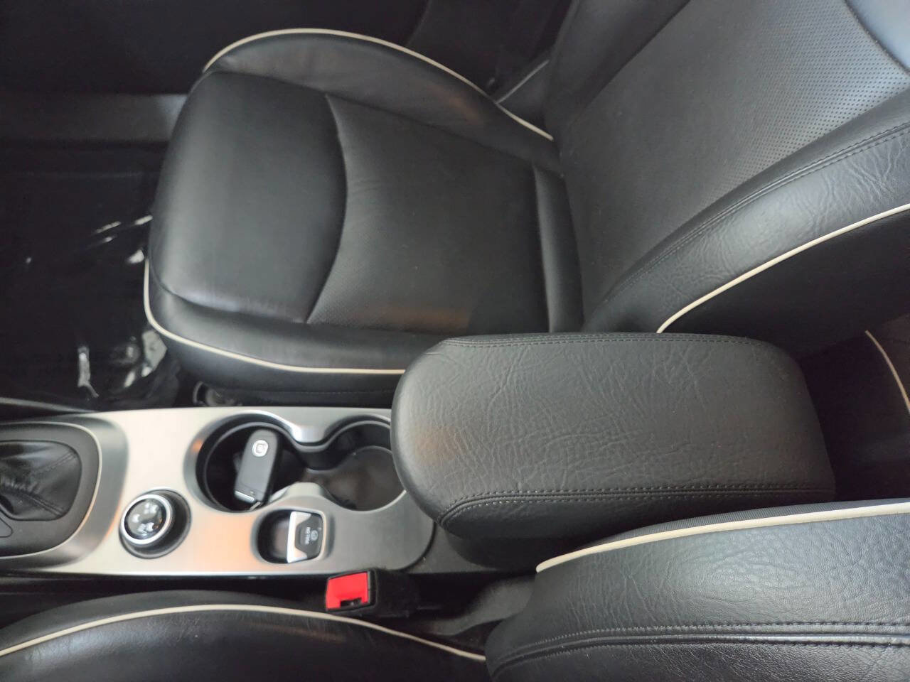 Used 2017 FIAT 500X Lounge image 17