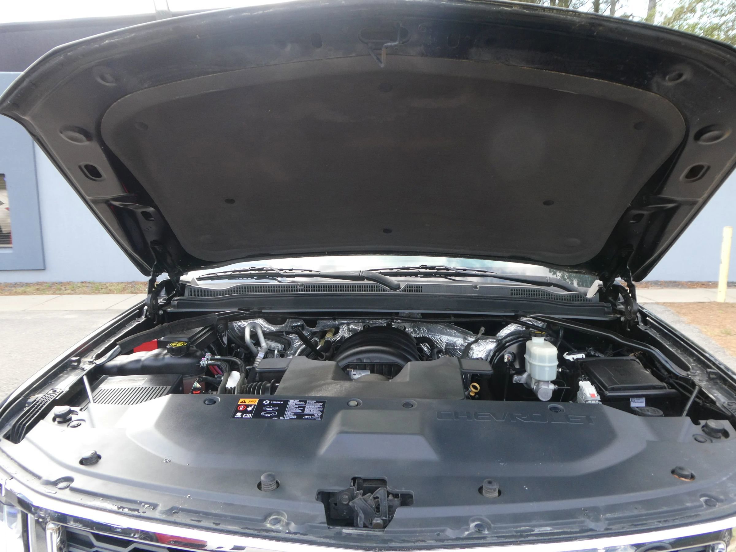 Used 2015 Chevrolet Tahoe LT image 35