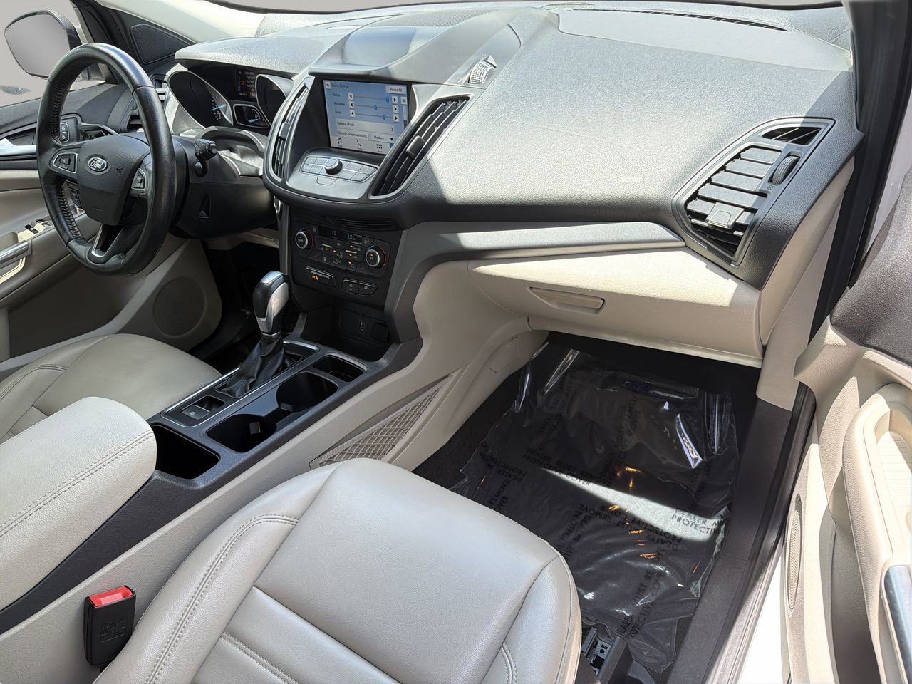 Used 2019 Ford Escape SEL FWD image 12