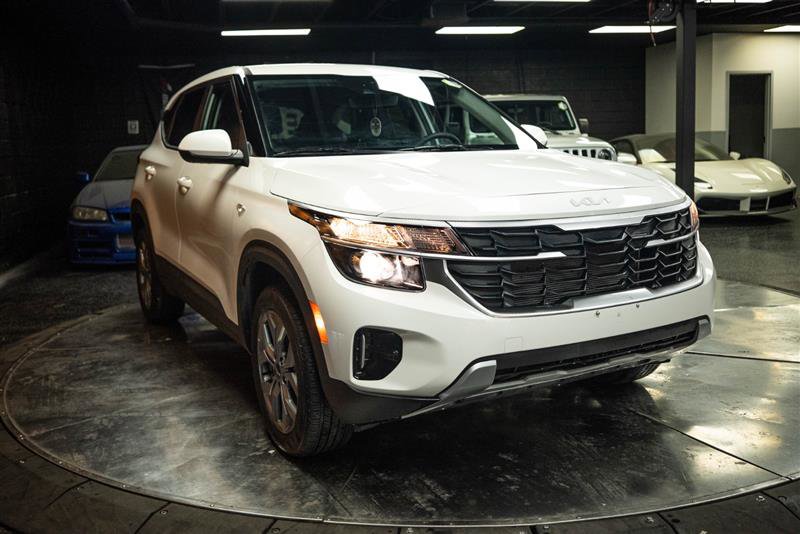 Used 2026 Kia Seltos LX AWD/4WD image 5