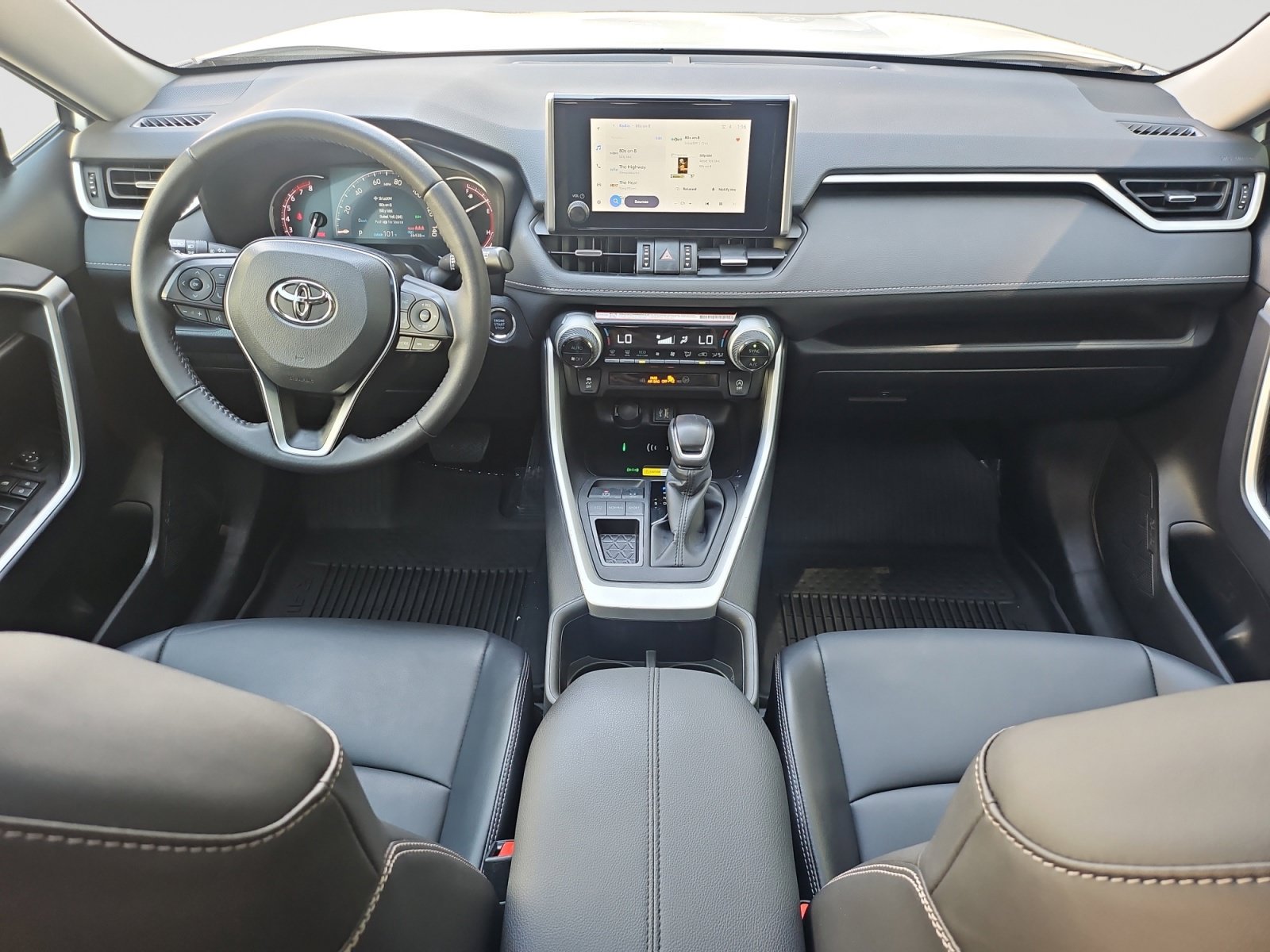 Used 2025 Toyota RAV4 XLE Premium FWD image 16