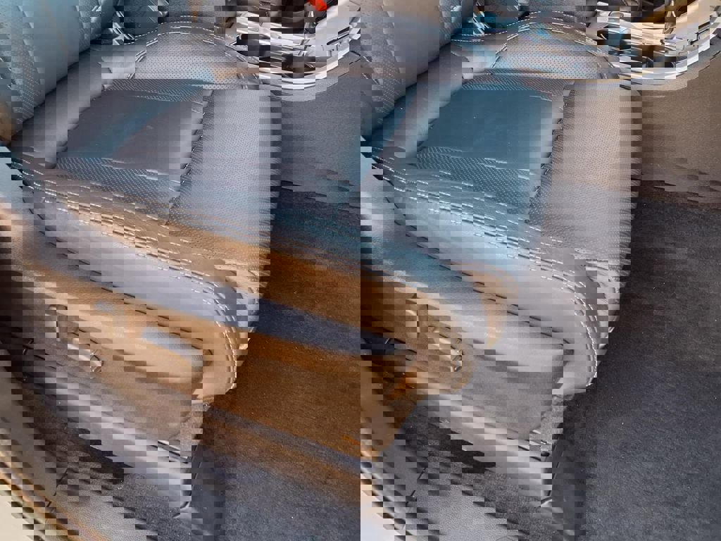 Certified 2022 Subaru Ascent Limited w/ Technology Package image 20